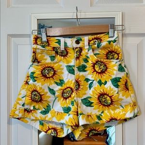 Sunflower print jean shorts American Apparel 26/27